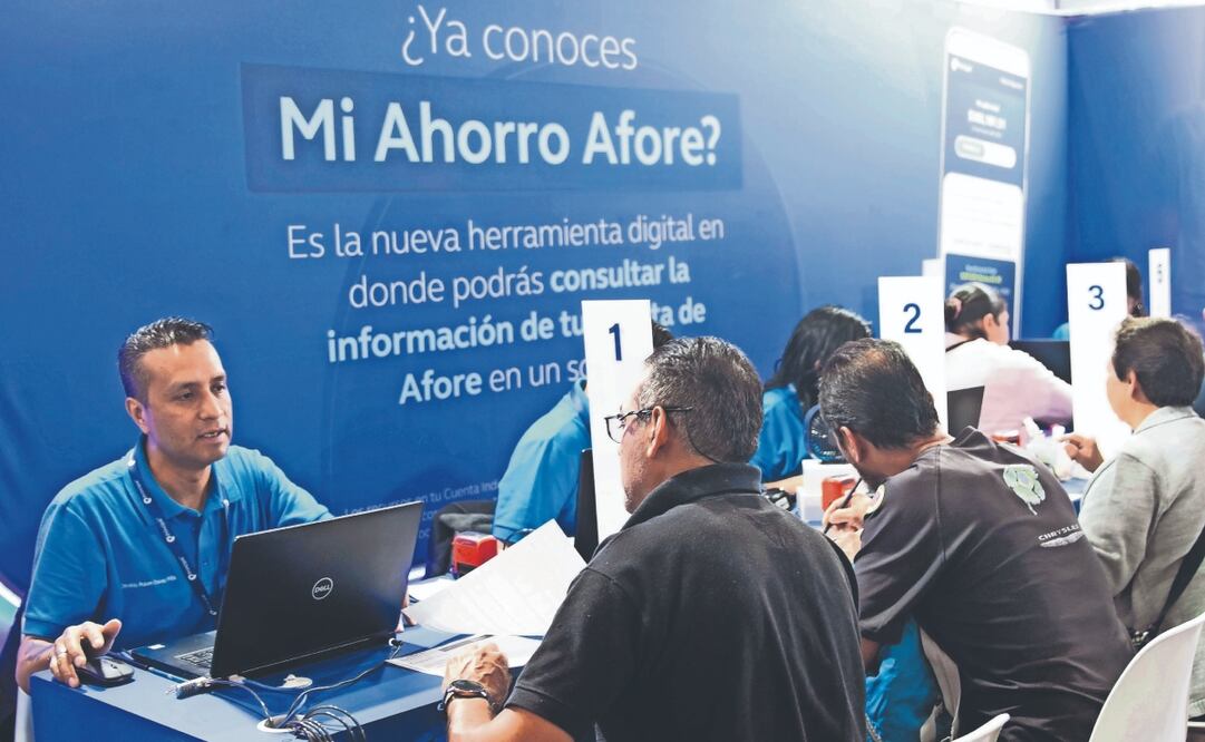 Las Afore estuvieron a cargo de 6 billones 786 mil 983 millones de pesos al cierre del sexenio pasado, de los cuales 3.4 billones tienen que ver con plusvalías por 10 años, indicó la Consar. ARCHIVO EL UNIVERSAL