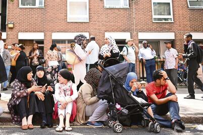 Exige May indagar incendio en Londres