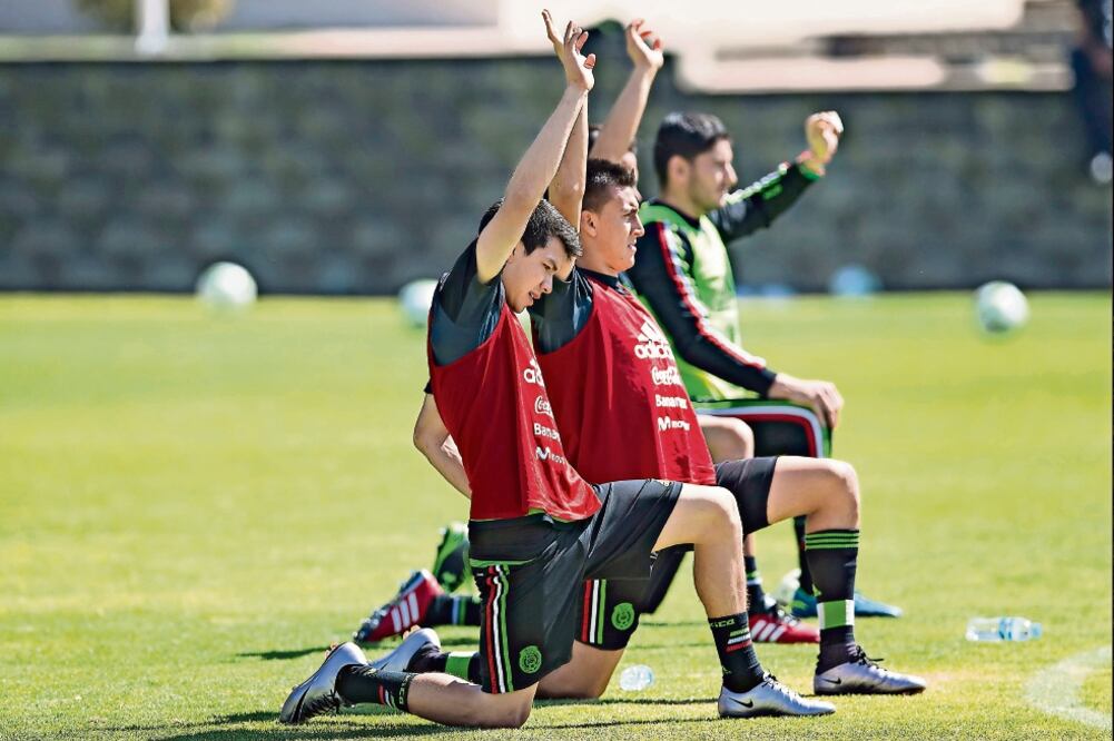 Los seleccionados tuvieron sesión de entrenamiento en el CAR antes de partir a Miami (ERNESTO PÉREZ M. IMAGO7)