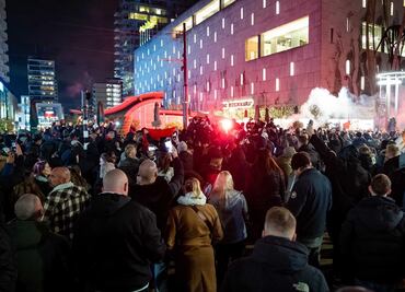 Restricciones por Covid-19 en Países bajos desatan manifestaciones violentas con varios heridos