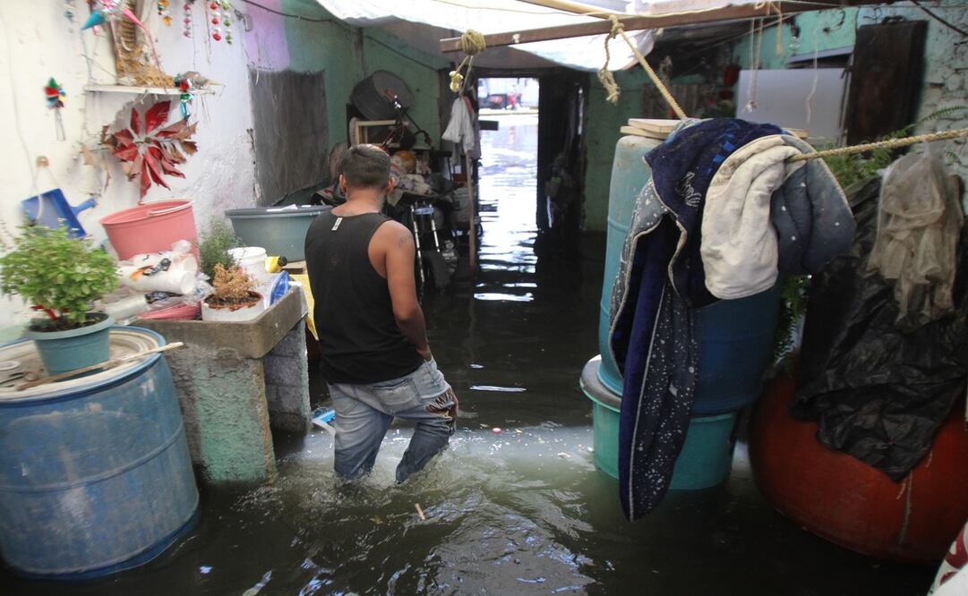 Inundaciones en el municipio de Nezahualcóyotl / Foto Darío Luna