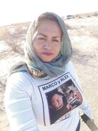 Madre buscadora pasó la noche en una patrulla que quedó atascada en el fango