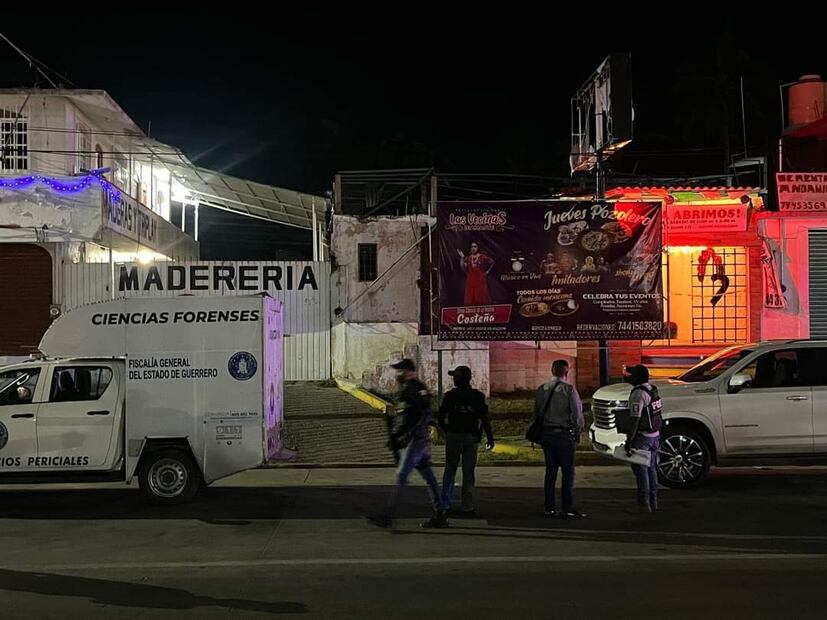 Alrededor de las 7 de la noche, cuando Taja Ramírez se encontraba en una pozolería cuando fue atacado a balazos. Foto: Tomada de @CharroNegro_Mx
