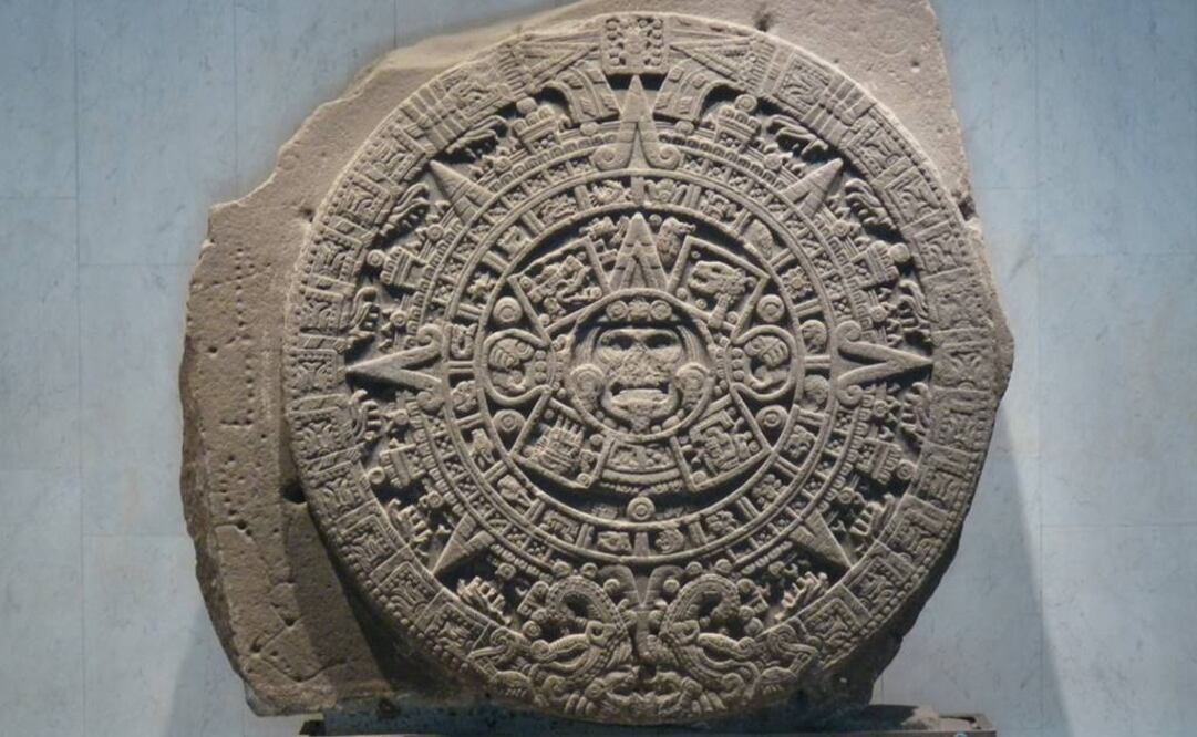 Una de las piezas más emblemáticas que resguarda el Museo Nacional de Antropología en la Piedra del Sol, elaborada en basalto de olivino de 3.60 metros de diámetro, 1.22 de espesor y un peso de 25 toneladas. (FOTO: Archivo EL UNIVERSAL) 