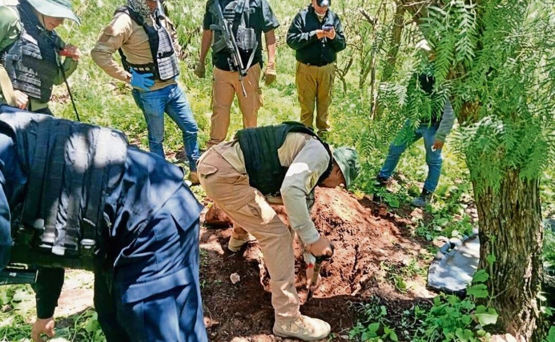 Integrantes de la Comisión de Búsqueda y de la fiscalía de desaparecidos realizaron una revisión en varias zonas serranas para encontrar a Juan Carlos. Foto: Especial