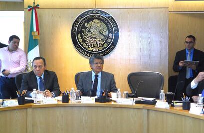 Definen a 7 notables para elegir a consejeros del INE