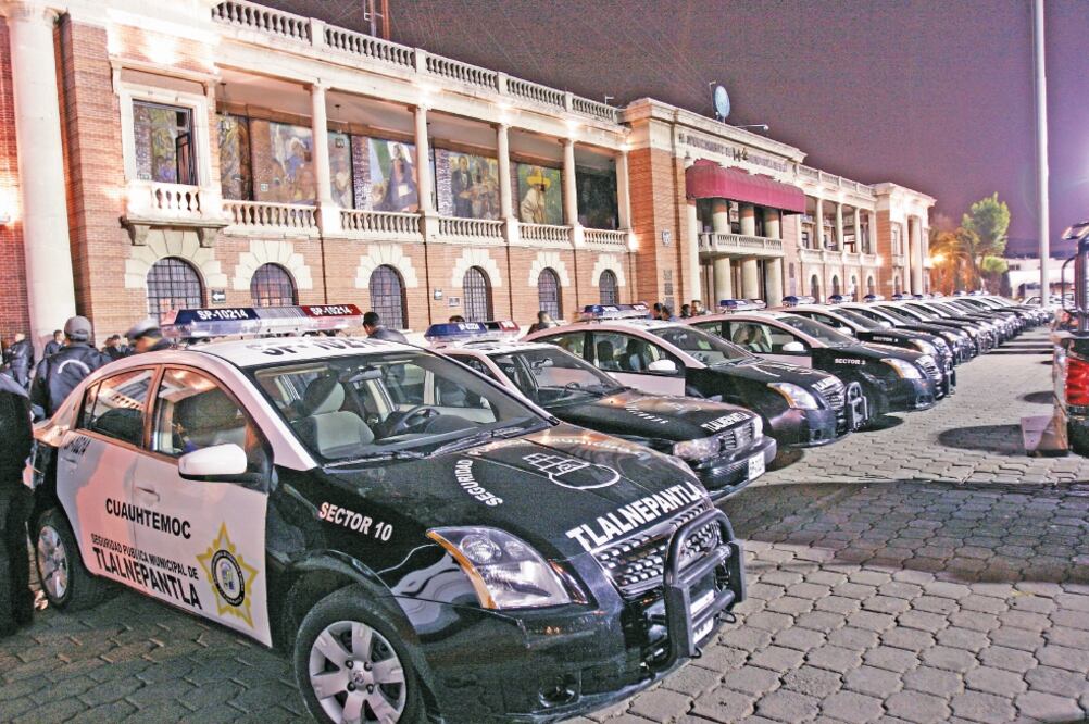 Los uniformados difundieron en videos algunas de las agresiones de las que son objeto por parte de la población. (ARCHIVO EL UNIVERSAL)