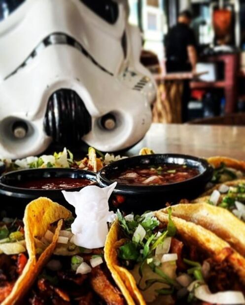 Recibe a los Reyes Magos con una rosca de tacos ¡Hay con baby Yoda!