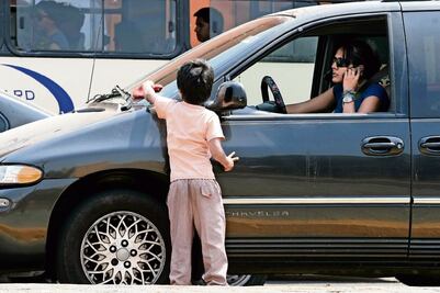 Bares y gasolineras, zonas de trata de mujeres y niños 