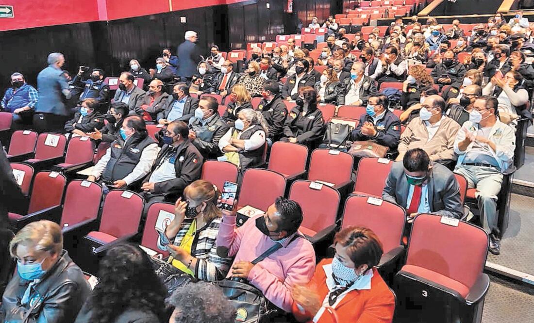 Al Congreso general extraordinario del sindicato asistieron 140 delegados representantes de las 40 secciones. Foto: ESPECIAL