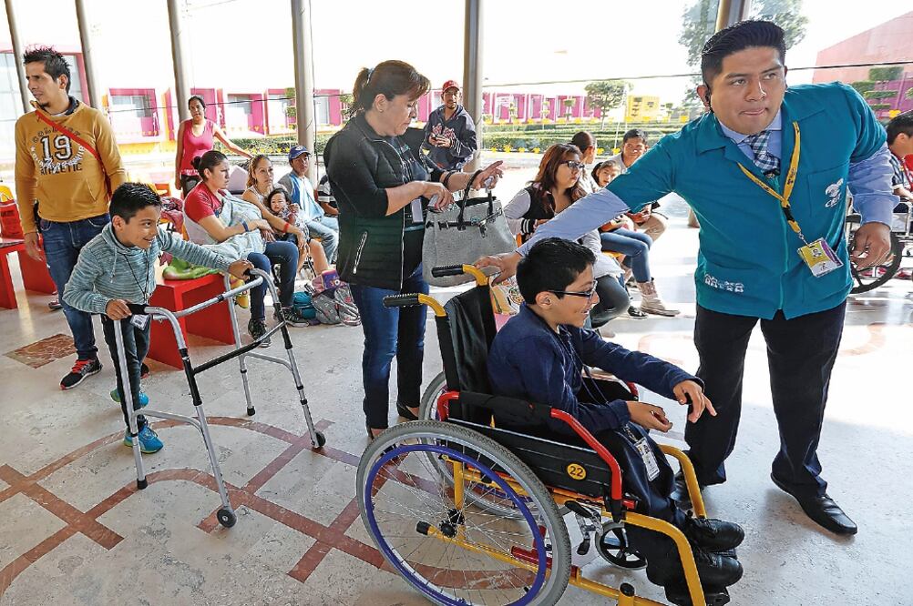 El convenio entre la Sedesol y la Fundación Teletón busca afiliar a 33 mil niños (ARCHIVO)