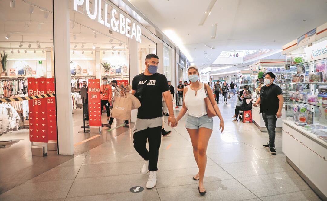 CBRE destaca que por la vacunación, durante la tercera ola de contagios de Covid los centros comerciales pudieron operar. Foto: Archivo. El Universal