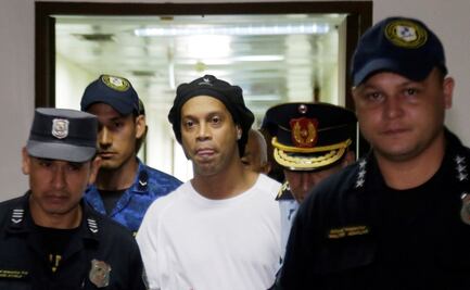 Ronaldinho seguirá en prisión en Paraguay