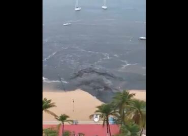 Autoridades niegan descarga de aguas negras en playa Icacos de Acapulco