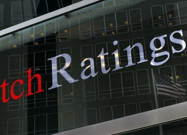 Fitch Ratings pone en negativa la nota crediticia de México