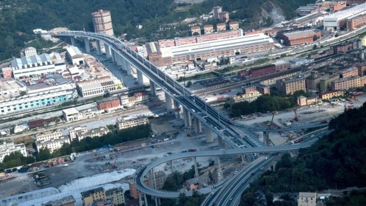 El nuevo puente cuenta con la última tecnología (Foto:  EPA)