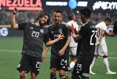 México derrotó 3-1 a Venezuela