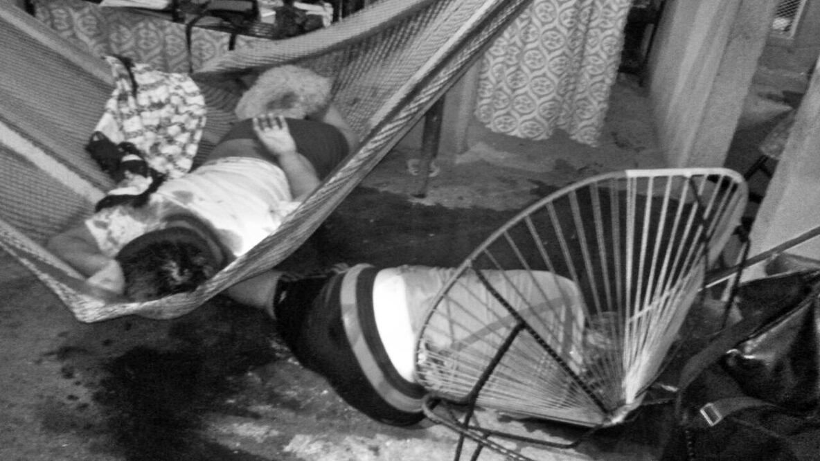 El más reciente crimen contra una familia ocurrió la madrugada de ayer en un fraccionamiento del Istmo, en Juchitán, Oaxaca (ALBERTO LÓPEZ MORALES. EL UNIVERSAL)