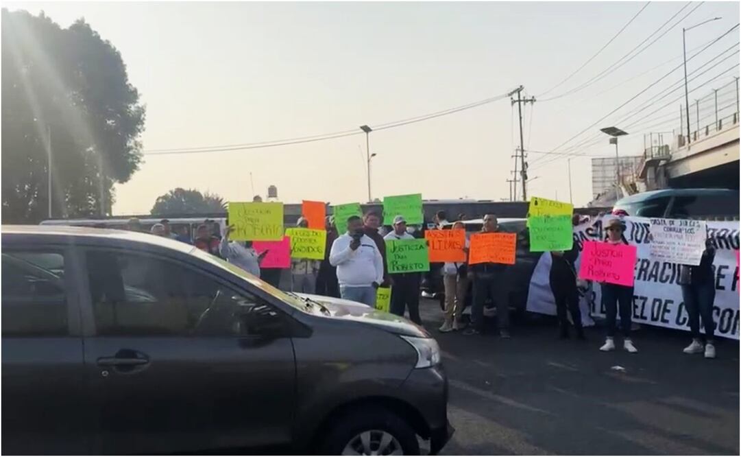 Bloqueo en la autopista México-Pachuca. Foto: Especial