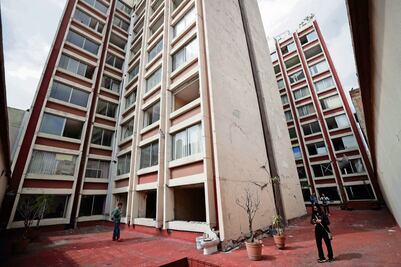 Luchan vecinos por reconstruir su edificio en Aguascalientes número 12 