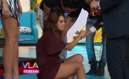 Tania Rincón sufre caída en tv; está embarazada