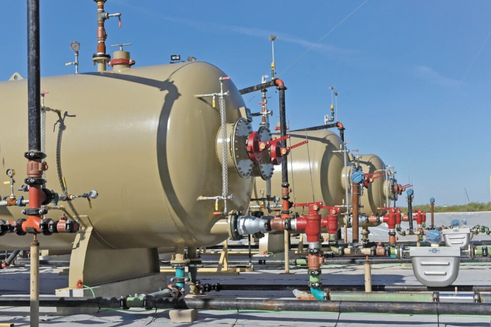 El gas natural que se importa por los puertos de Manzanillo y Altamira tiene un costo de 9 dólares por millón de BTU. Foto/ARCHIVO EL UNIVERSAL