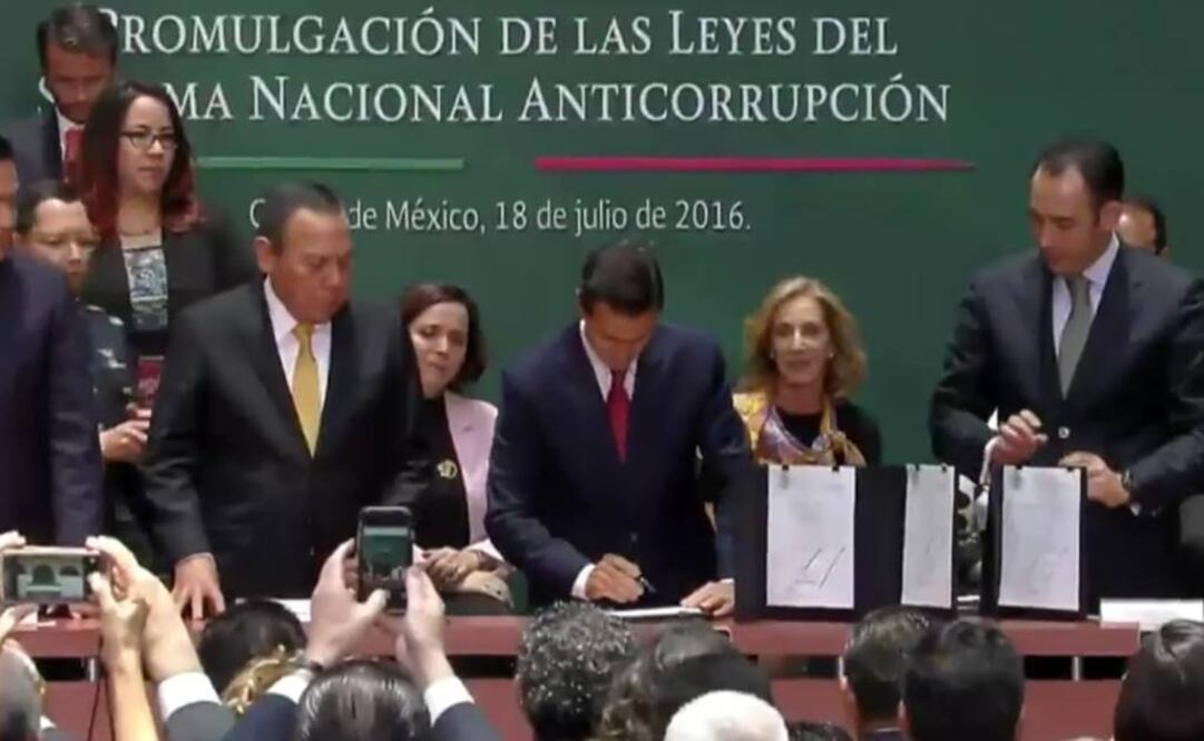 Promulga Peña Nieto leyes del Sistema Nacional Anticorrupción