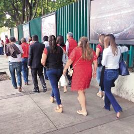 Entre acusaciones, priistas se registran para dirigencia