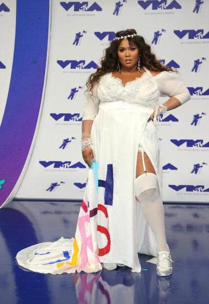 Los peores looks de los VMA'S solo demuestran que regresamos al 2003