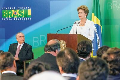 Dilma reforma al gobierno por crisis
