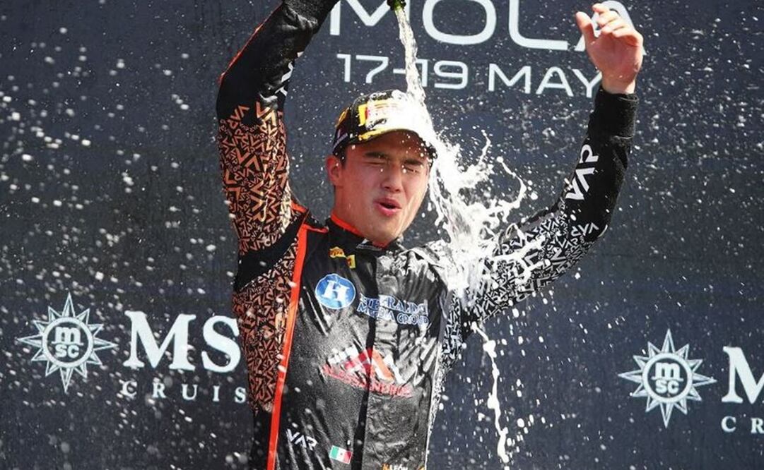 Noel León en el podio de Imola - Foto: @noel_leon19 en Instagram