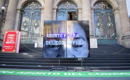 Feministas exigen despenalización total del aborto en CDMX; piden eliminar delito del Código Penal