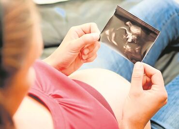 El caso de una mujer nacida de violación que encarceló a su papá biológico 40 años después