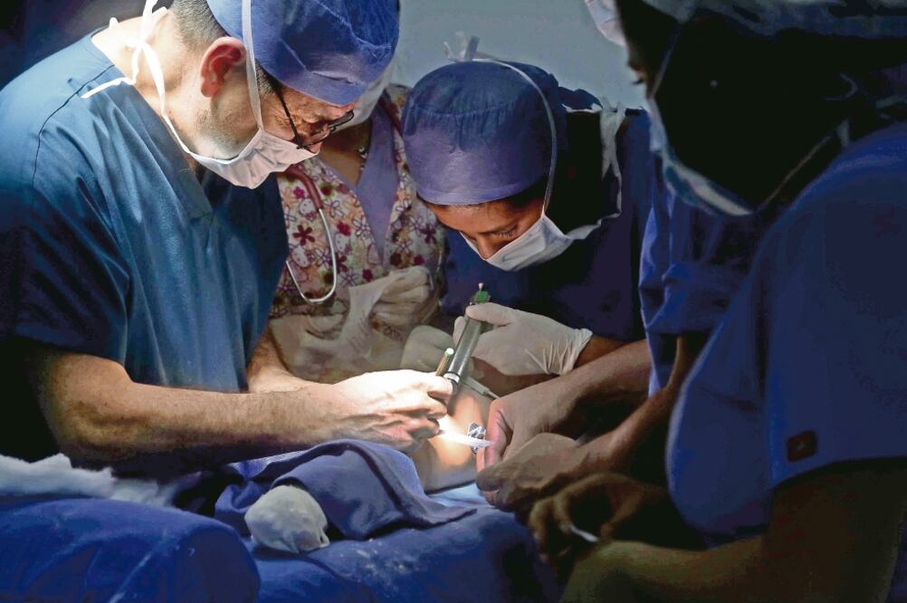 Para Michoacán. La CNDH emitió una recomendación al gobierno de Michoacán, por malas certificaciones médicas de 14 personas (ARCHIVO EL UNIVERSAL)