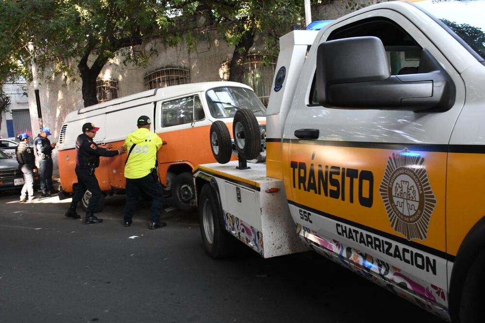 Alcaldía Benito Juárez retira 100 vehículos abandonados en colonia Nativitas. (Foto: especial)