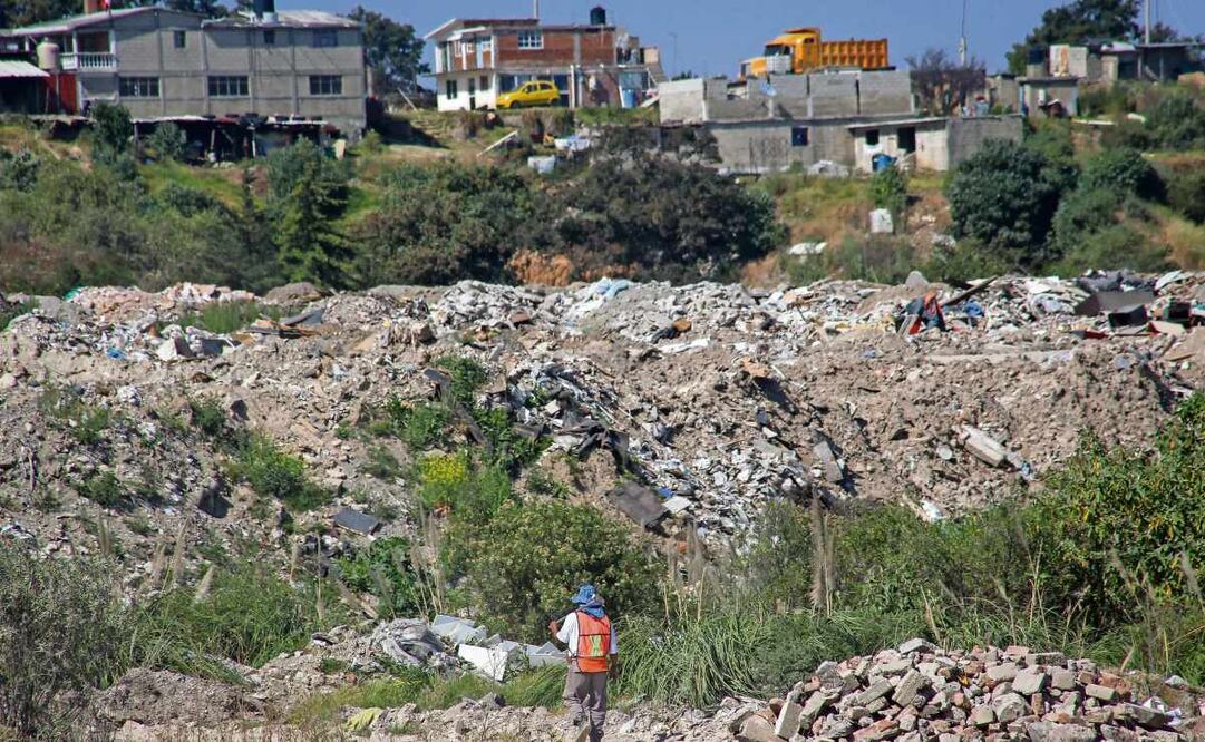 Los confinamientos de Rincón Verde y de Tepatlaxco guardan millones de toneladas de basura acumuladas de forma inadecuada. Foto: Luis Camacho / EL UNIVERSAL