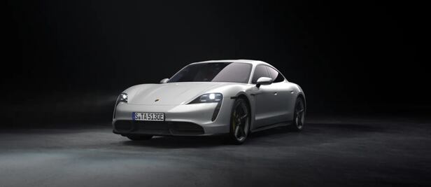 Porsche batió un récord llevando al límite un auto eléctrico