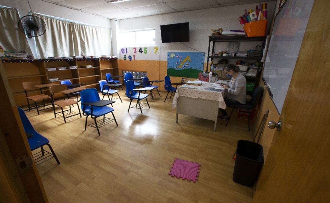 Mexico to reopen schools with COVID-19 preventive measures and new hydrid educational model