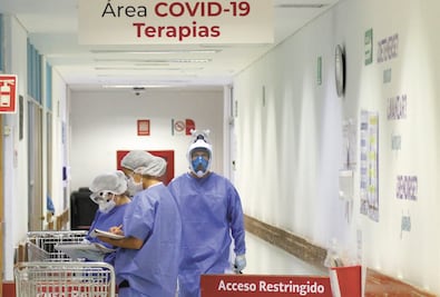 Sanidad alerta incremento de hospitalizaciones por Covid en la población no vacunada