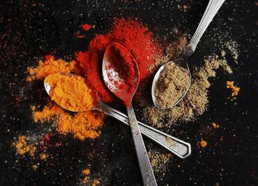 La especia que combate la digestión lenta y ayuda a bajar de peso