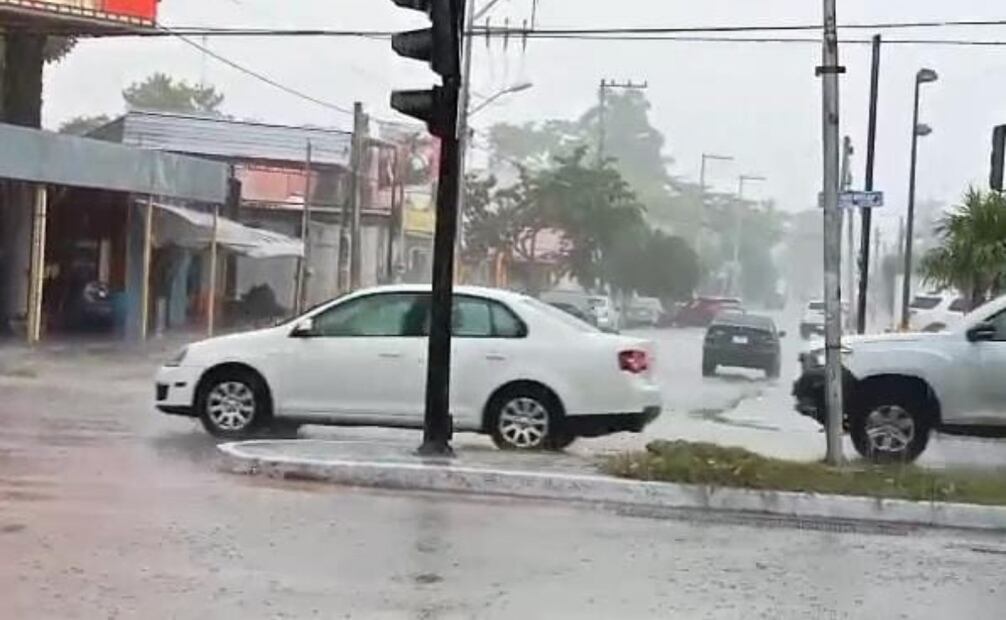 Fuertes lluvias provocan incidentes viales en Mérida, Yucatán (04/09/2025). Foto: Especial