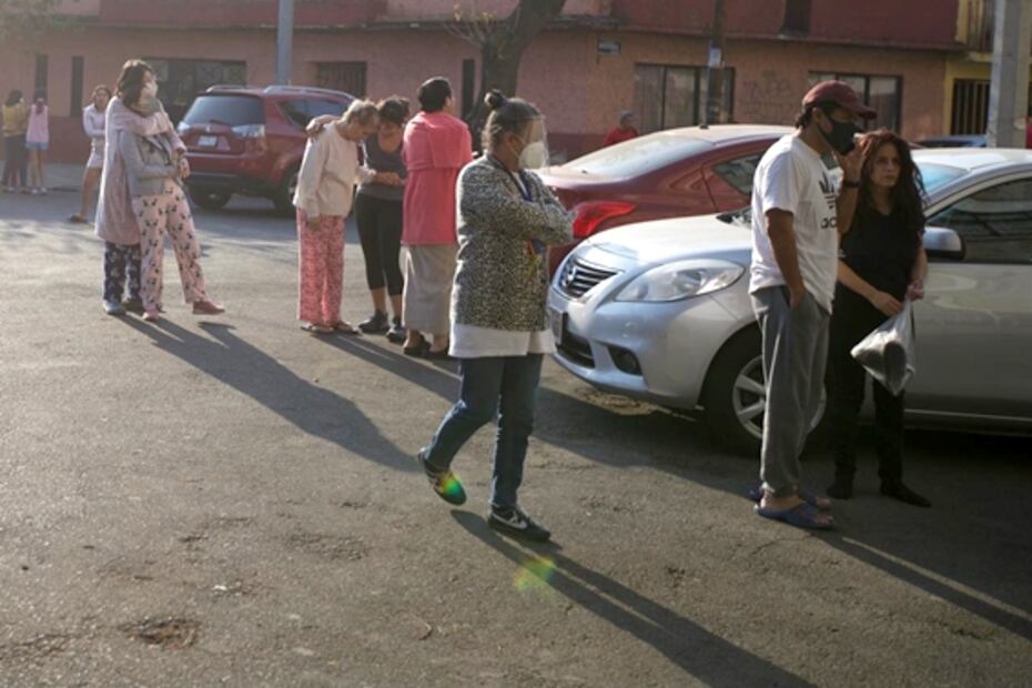 Fotos y video. Alerta sísmica despierta a los capitalinos