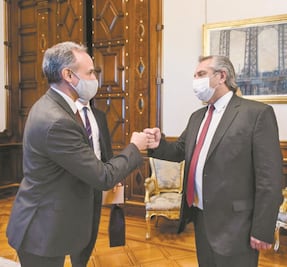 Viaja López-Gatell a Argentina; se analiza adquirir la SputnikV