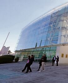 En Edomex avanzan 17 aspirantes sin partido a municipios y Congreso