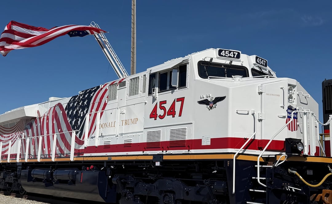 Fotografía cedida por Union Pacific de la locomotora n.º 4547, una unidad conmemorativa que rinde homenaje a Donald J. Trump. Foto: EFE