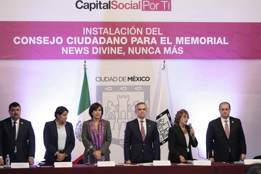 Foto de la instalación del Consejo Ciudadano para el Memorial New’s Divine (Tomada del Twitter de Miguel Ángel Mancera)