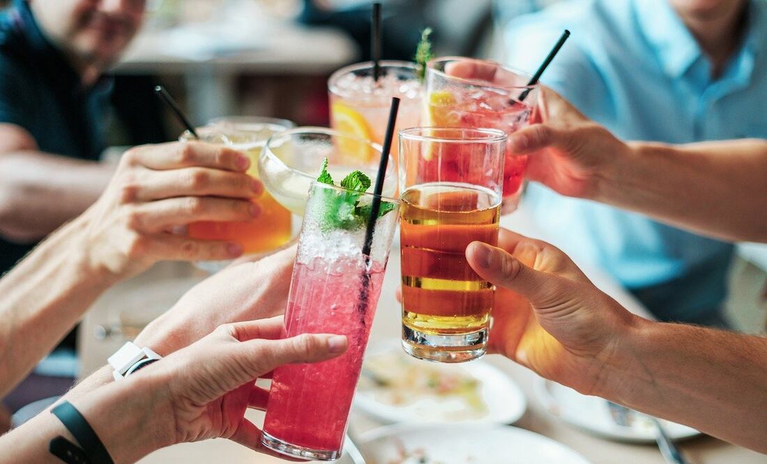 La resaca es una de las consecuencias del consumo excesivo del alcohol / Foto: Pixabay