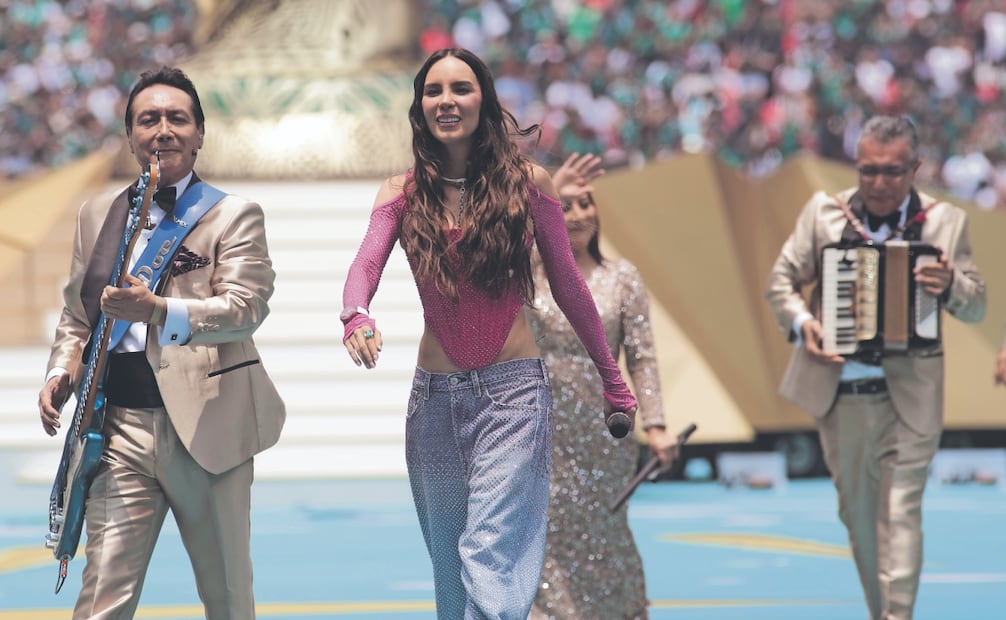 Belinda cantó sola y luego se unió a Los Ángeles Azules con “Por ella”. Foto: Diego Simón y Carlos Mejía/ EL UNIVERSAL