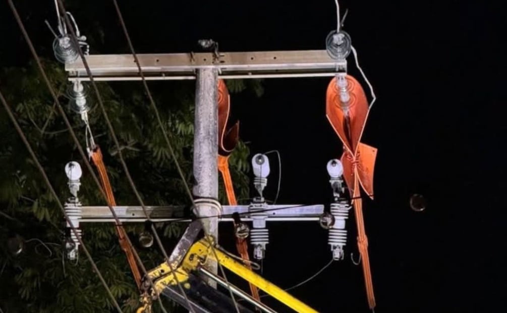 Vecinos del barrio de La Ermita vivieron horas de calor extremo, luego del estallido de un transformador.| Foto: Especial.