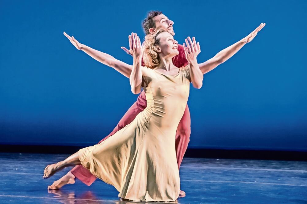 Los bailarines Kathryn Alter and Ross Katen, en un obra del coreógrafo José Limón (CORTESÍA LIMÓN DANCE COMPANY)